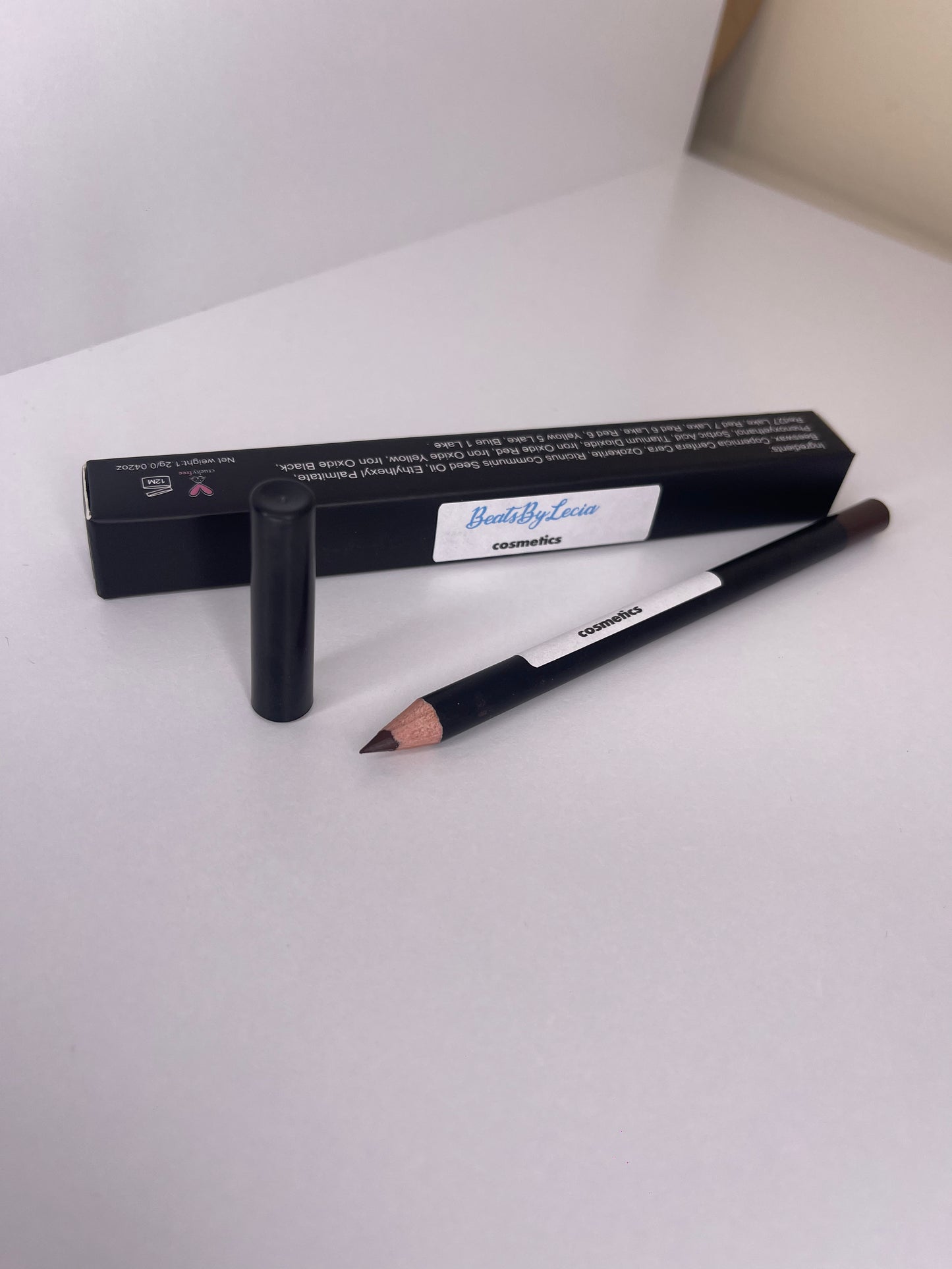 Creamy Lip Liner in “Expresso”